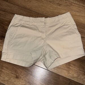 Vineyard vines 3 1/2 nice everyday shorts